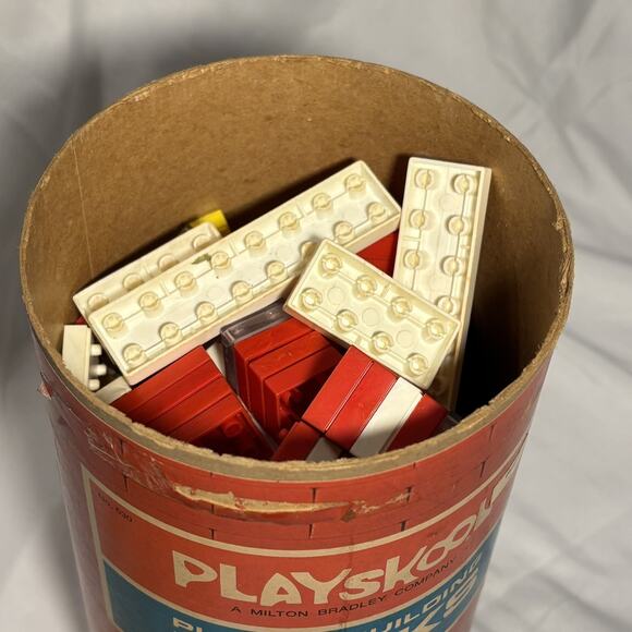 Vintage 1970 PLAYSKOOL Plastic Building Blocks Bricks Milton Bradley - Picture 5 of 5